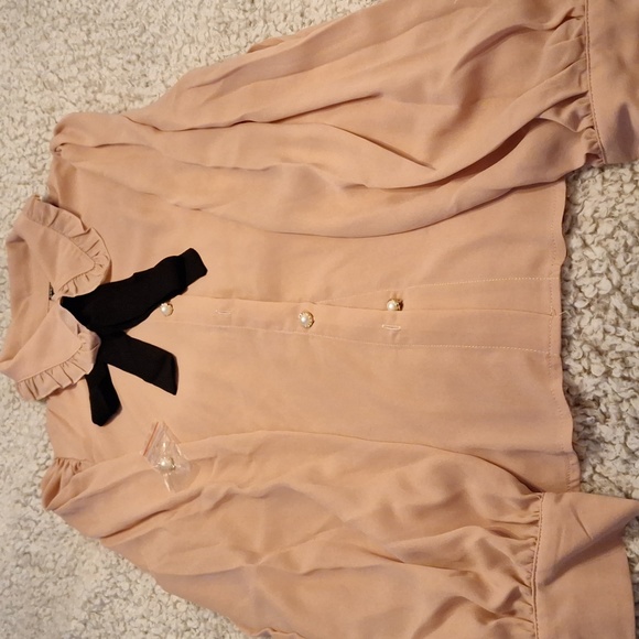 Pink SHEIN blouse, size 6/M - Picture 2 of 2